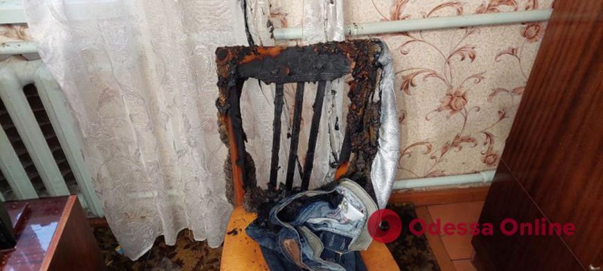 Пристрасті у Шабо: наркоман із сокирою намагався спалити машину та будинок «колишнього» своєї дружини