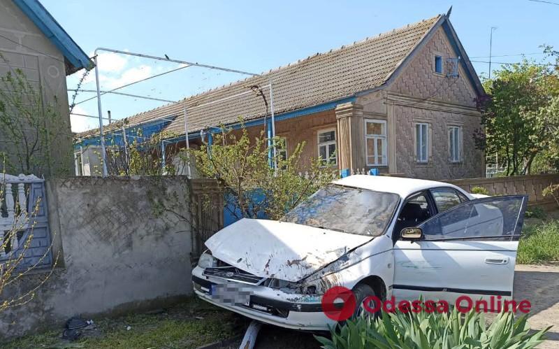 «П’яне» ДТП на Одещині: пасажир авто загинув, водій потрапив у лікарню