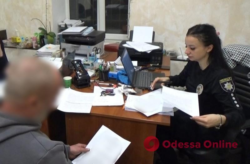 Одессит сообщил в полицию об угрозе взрыва в ателье, чтобы отомстить бывшей жене