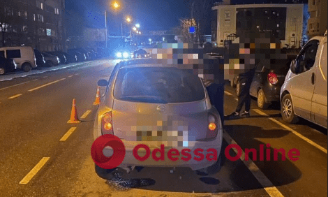 На поселке Котовского Nissan сбил пьяного мужчину