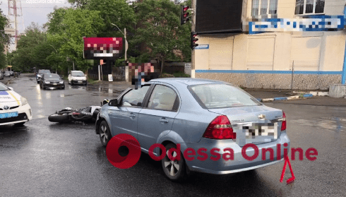В Одесі у ДТП постраждав мотоцикліст