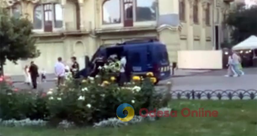 Поліція в Одесі влаштувала облаву на вуличних музикантів