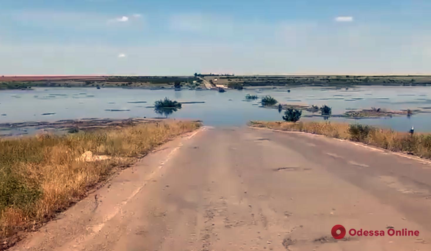 Подрыв Каховской ГЭС: часть дороги Одесса – Мелитополь – Новоазовск ушла под воду