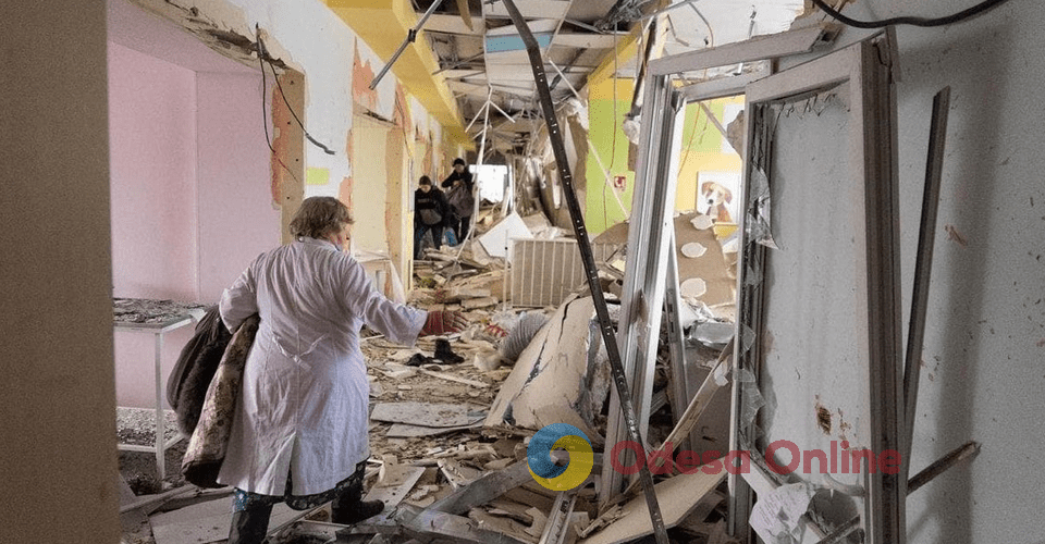 За 15 месяцев россия повредила или разрушила в Украине 1554 объекта медучреждений