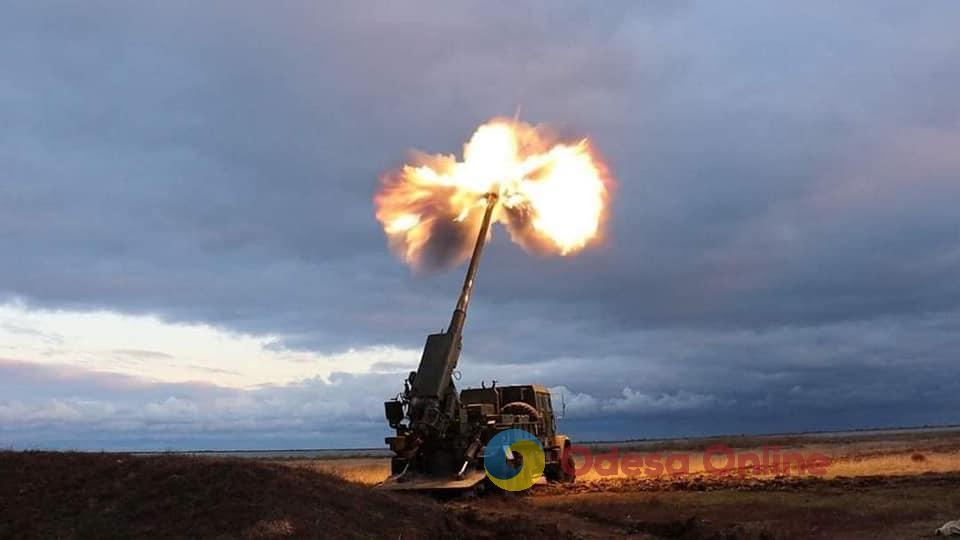 ВСУ поразили три склада боеприпасов и 24 артиллерийских средства врага, — Генштаб