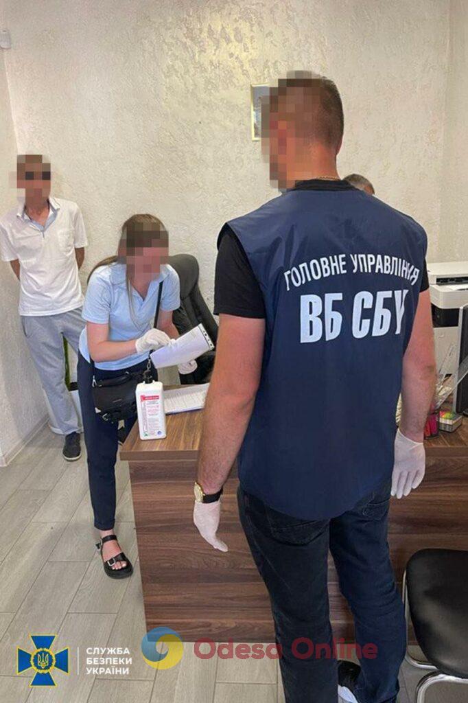 Жители Одесской и еще четырех областей массово печатали для россиян поддельные паспорта и водительские права