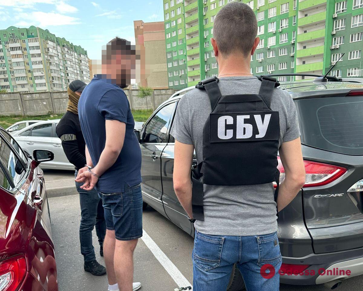 «Инвалидность» за деньги: в Одесской области за коррупцию задержали юриста воинской части