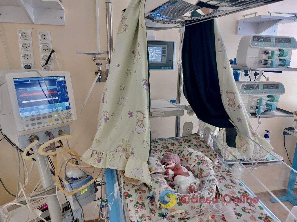 Одесские врачи провели операцию на сердце новорожденному весом 660 граммов