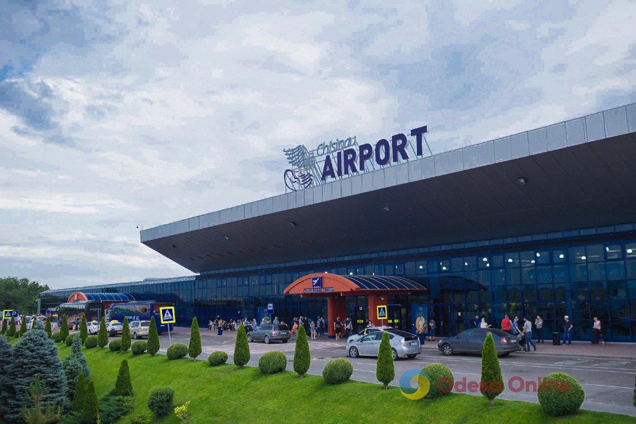 У молдавському аеропорту чоловік відкрив стрілянину та вбив двох людей – його вже затримали