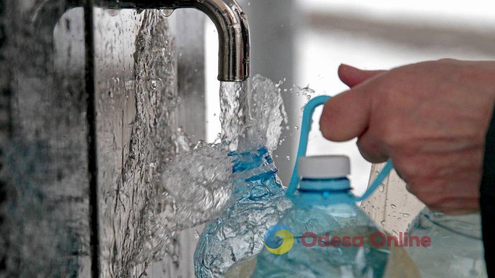 В Николаеве более 20 точек выдачи питьевой воды приостановили работу