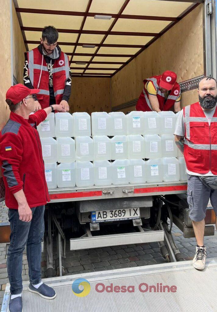 Одесские больницы получили гуманитарную помощь от Красного Креста