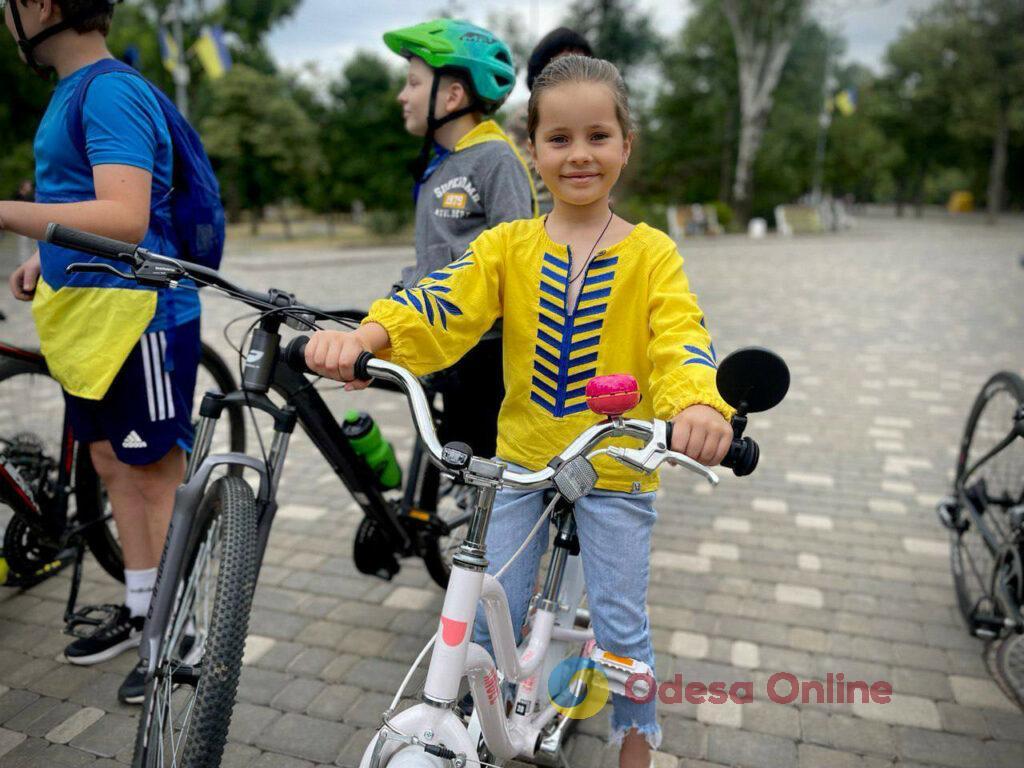В Одессе по случаю Дня Конституции Украины прошел велопробег