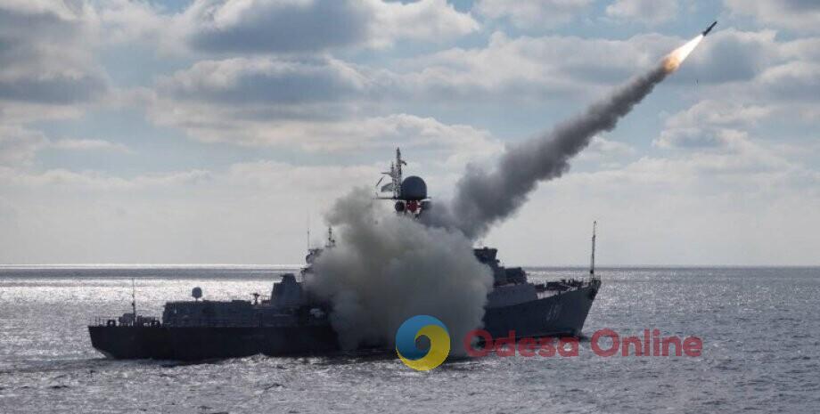 В Черном море находятся девять вражеских кораблей, в том числе один ракетоноситель