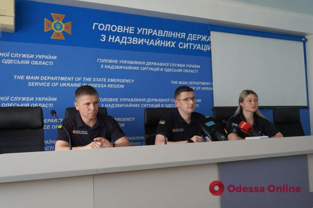 В одном из медучреждений Одессы отказались открывать укрытие для проверки — «потому что выходной день» (фото, видео)