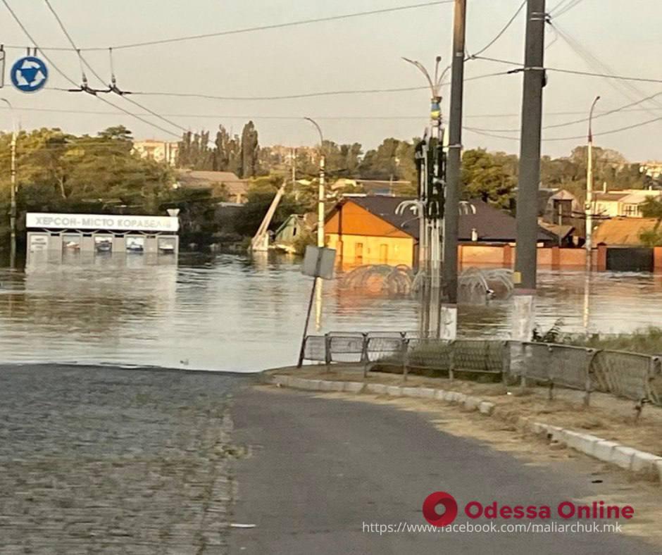 Интенсивность подтопления в Херсонской области уменьшается, но вода еще будет прибывать, — глава ОВА