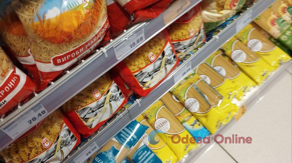 Бутилированная вода, сахар и гречка: обзор цен в одесских супермаркетах