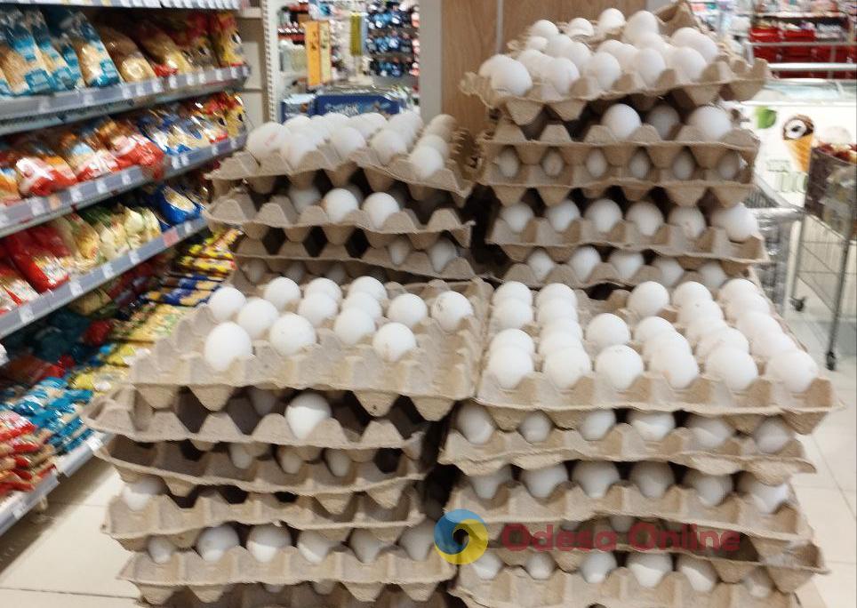 Бутильована вода, цукор та гречка: огляд цін в одеських супермаркетах