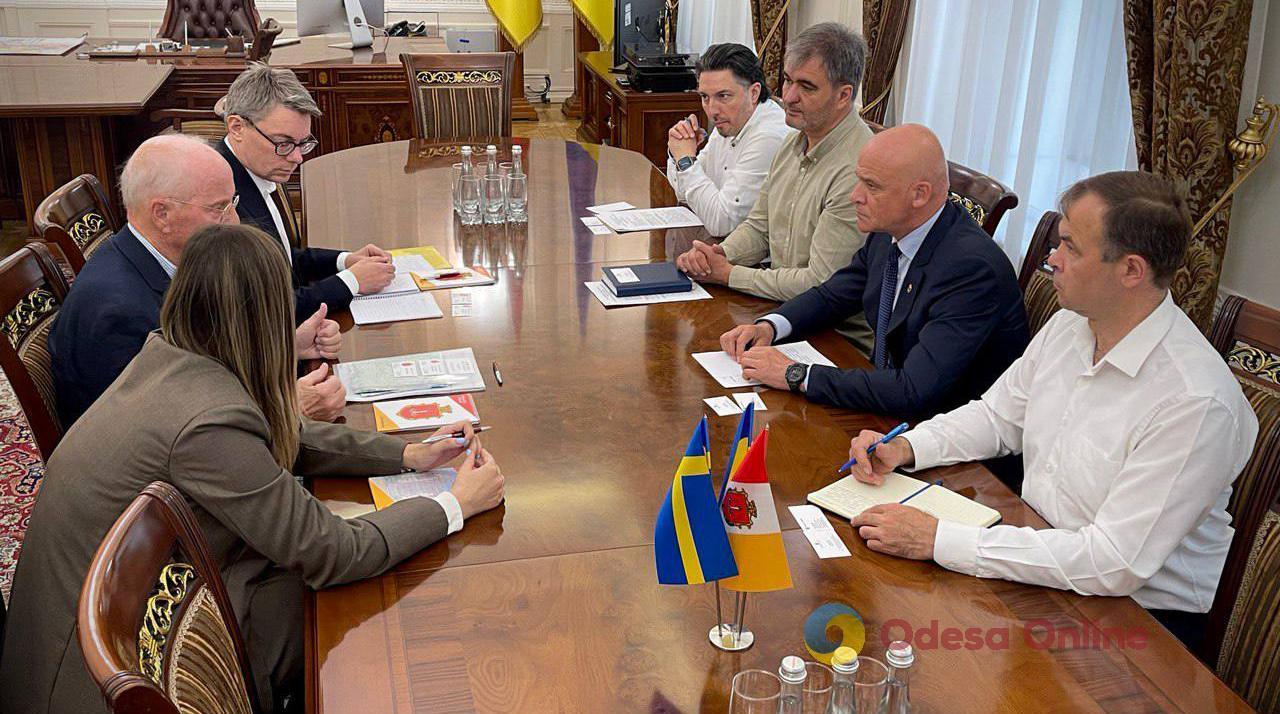 Мэр Одессы встретился с представителями Посольства Швеции