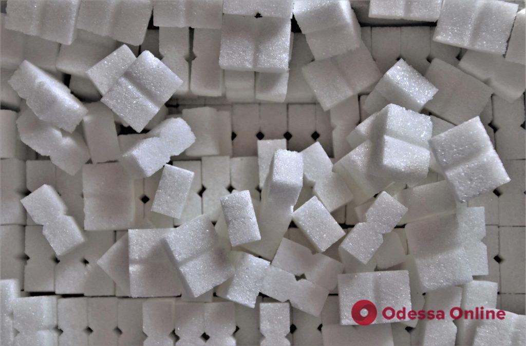 Кабмин Украины временно ограничил экспорт сахара