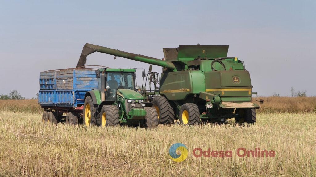 Земля гірко плаче: як російський екоцид руйнує сільське господарство півдня України