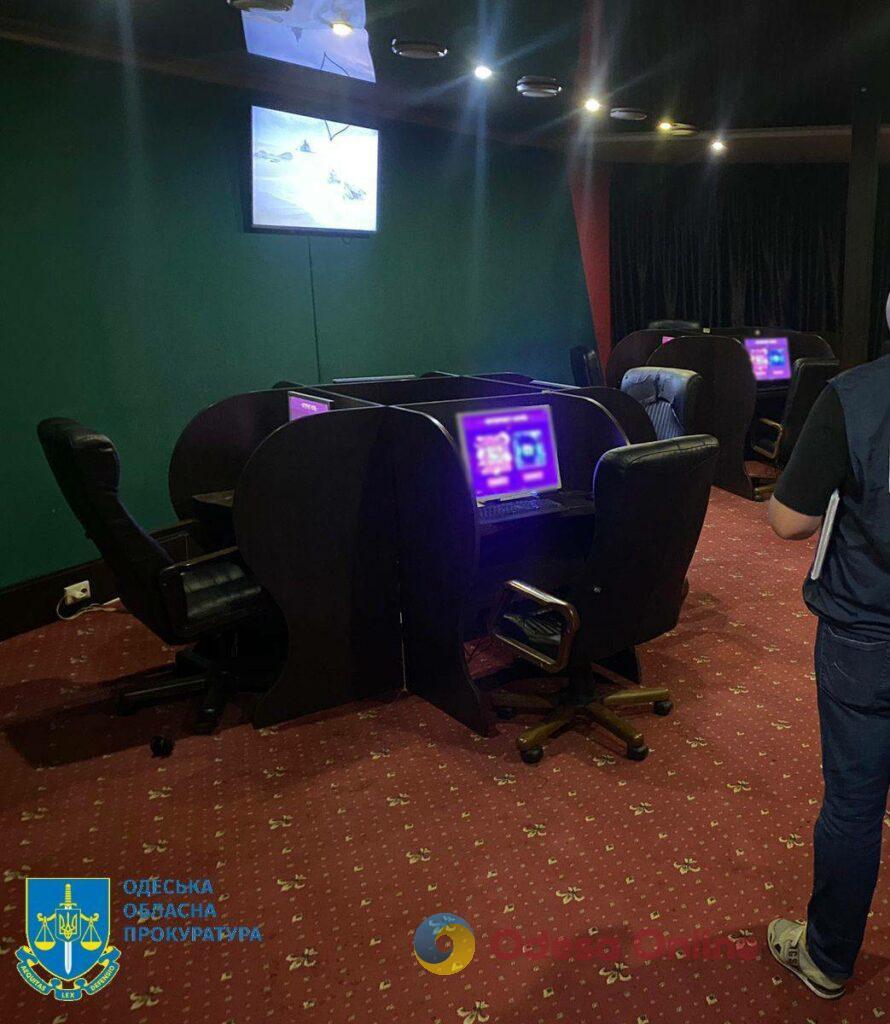 В Одессе силовики «накрыли» сеть подпольных казино (фото)