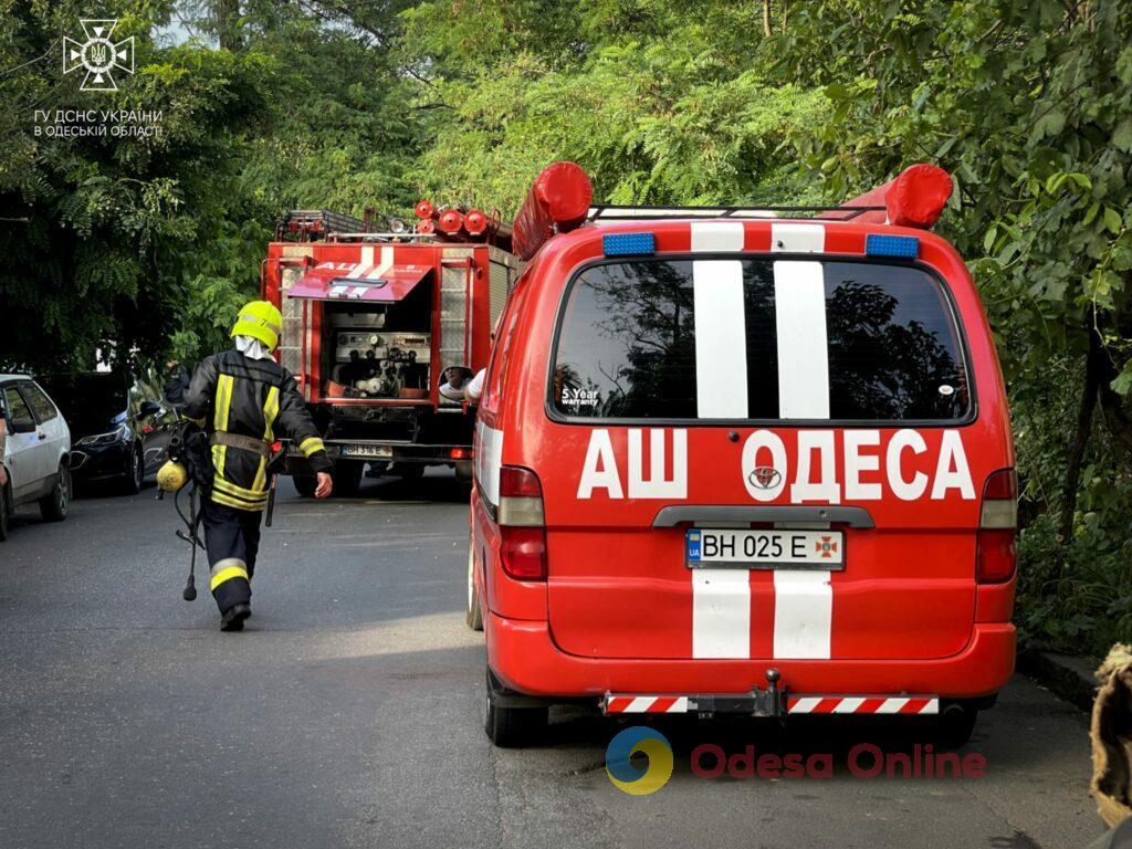 В Одессе на улице Генерала Цветаева произошел пожар в квартире