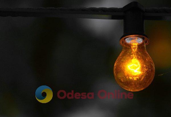 На Одещині через нічну грозу без світла залишаються 10 населених пунктів (оновлено)