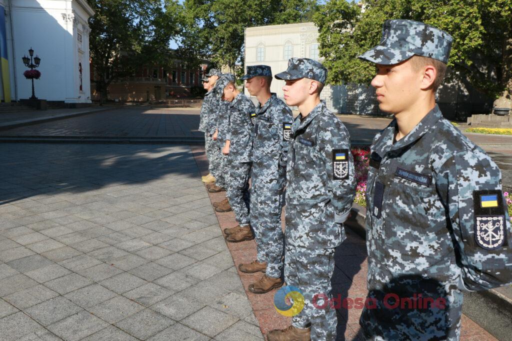 Торжественное поднятие флага и спортивные соревнования: Одесса отмечает День ВМС