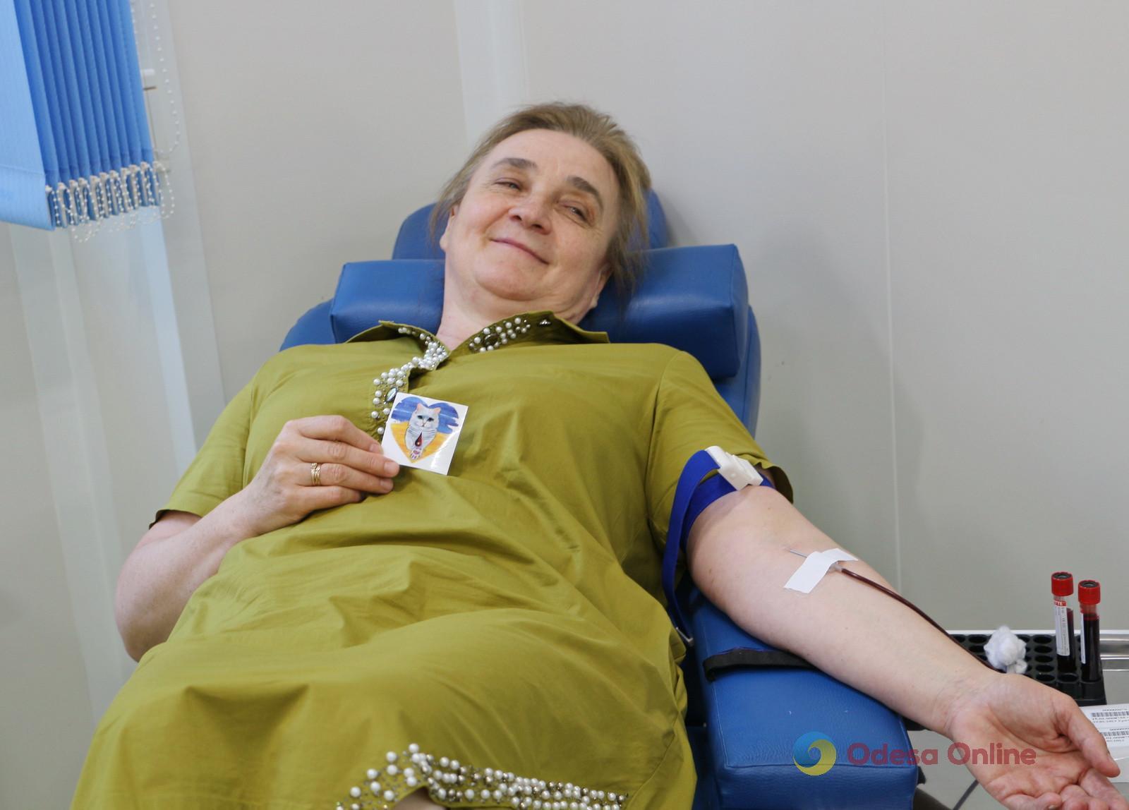 Одесские медики сдали около 80 литров донорской крови