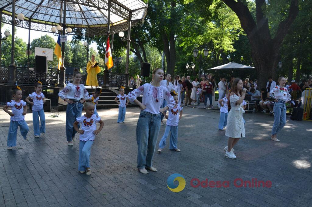 Одесити приєдналися до благодійної акції «Повертайся додому» (фото)