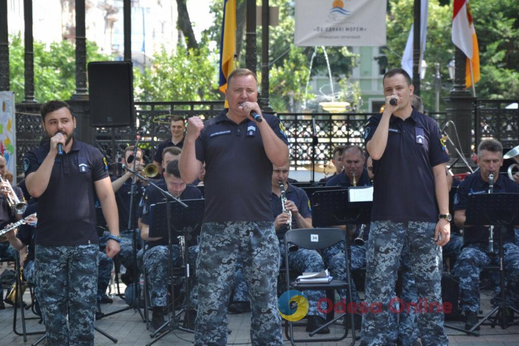 Одесити приєдналися до благодійної акції «Повертайся додому» (фото)