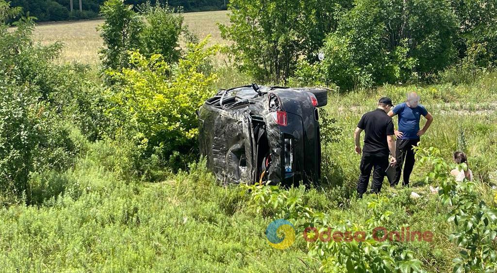 Три девушки разбились на автомобиле Porsche Cayenne