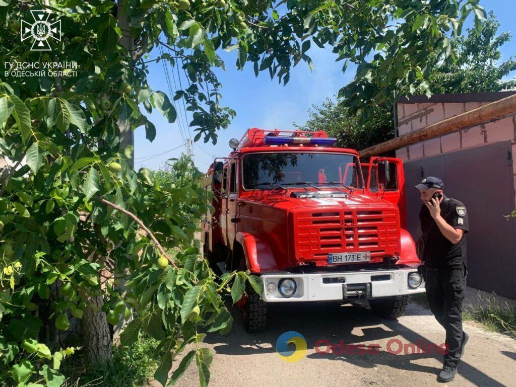 Под Одессой едва не сгорел дотла частный жилой дом (фото)