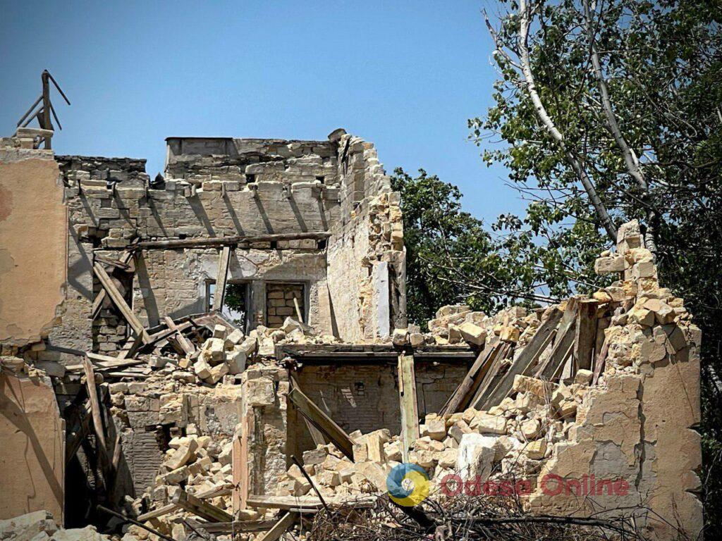 «Это произвол»: мэр Одессы прокомментировал демонтаж столетнего здания возле парка Шевченко (фото, видео)