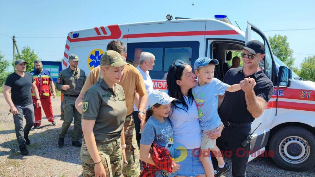 Украина вернула 45 военнопленных и двух незаконно вывезенных в россию детей