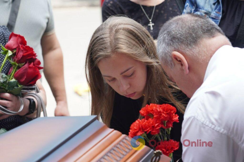 В Одесі попрощалися з Ярославом Баісом, який загинув внаслідок російського теракту в Оленівці