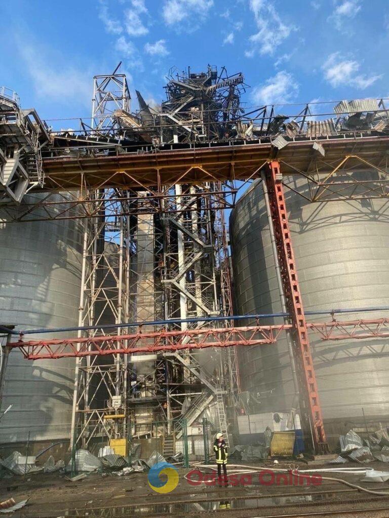 Рашисти атакували порти Одеси та Чорноморська (фото)