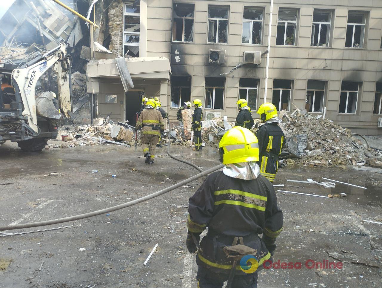 Зросла кількість постраждалих через нічну атаку рф по Одесі