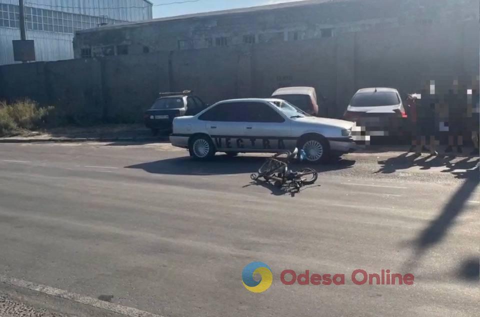 В Одесі Opel збив велосипедиста
