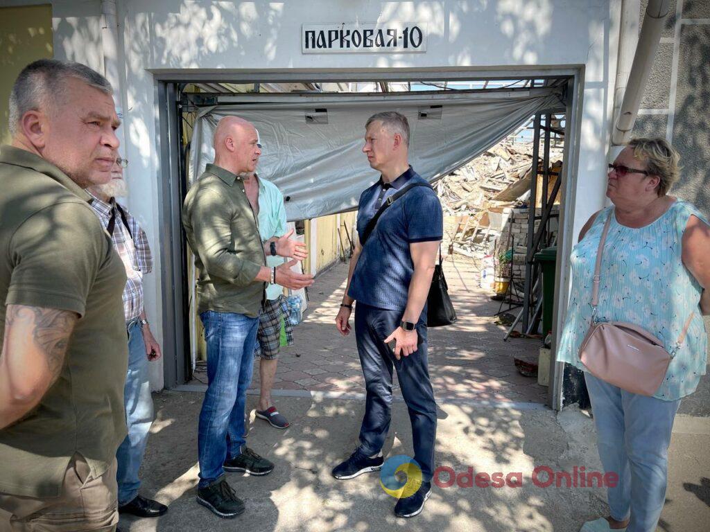 В Одессе на пострадавших от ракет памятниках архитектуры начала работу рабочая группа по поврежденным объектам