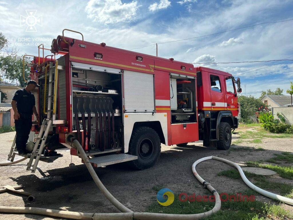 Пожежа в Одесі: вогнеборці врятували приватний житловий будинок (фото)