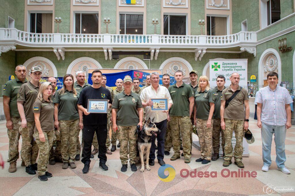 «Непокоренный Юг»: в Одессе ввели в обращение почтовые марки, посвященные пограничникам