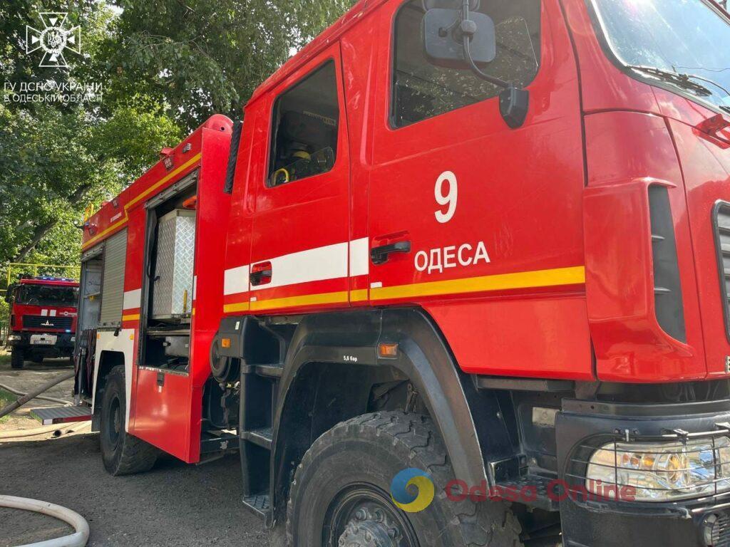 Пожежа в Одесі: вогнеборці врятували приватний житловий будинок (фото)