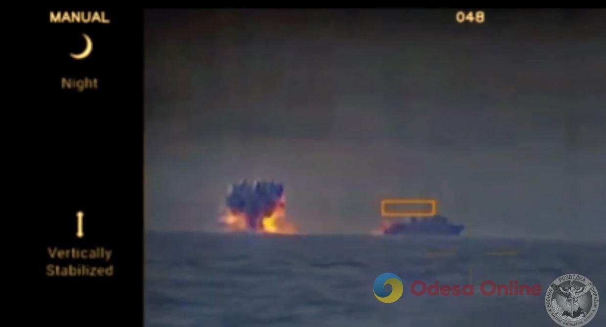 Украинские разведчики показали кадры охоты на российские корабли в Черном море
