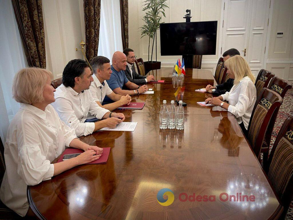 Мэр Одессы встретился с французской делегацией