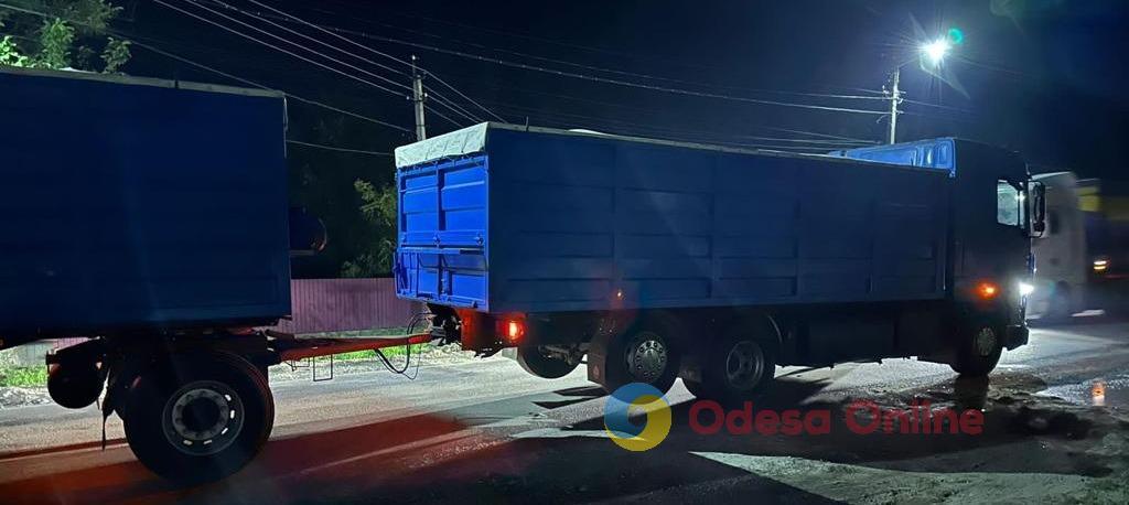 На Одещині вантажівка збила 16-річного хлопця – юнак помер у лікарні