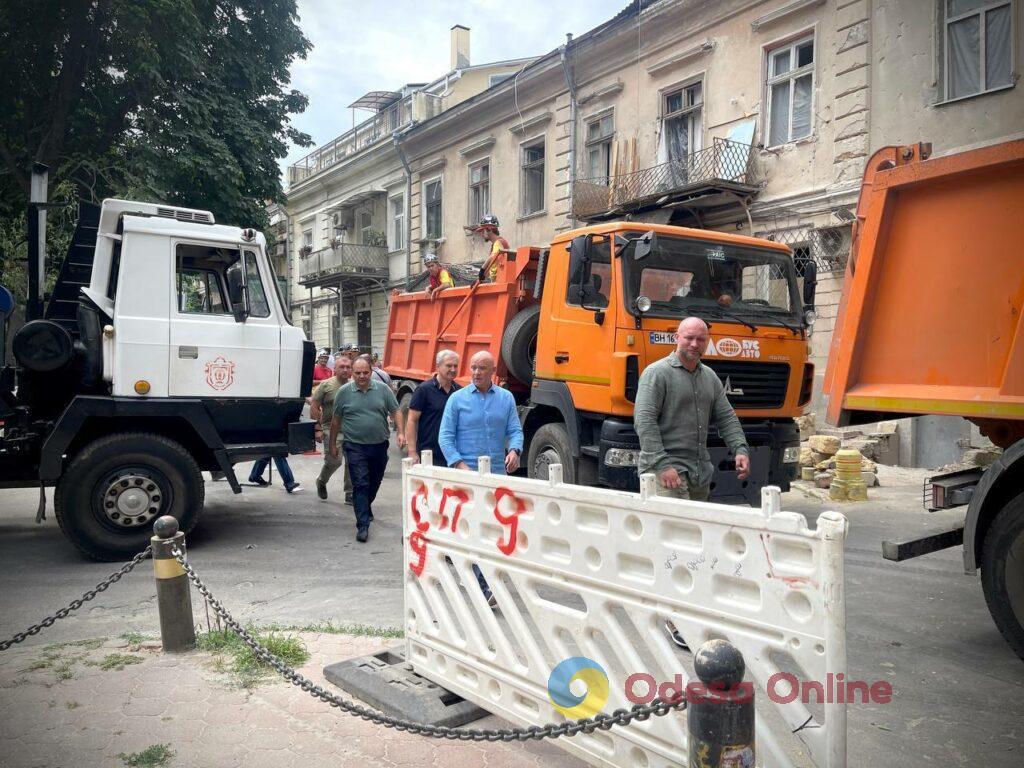 Одесская мэрия продолжает сотрудничество в вопросе восстановления домов, пострадавших в результате ракетных обстрелов