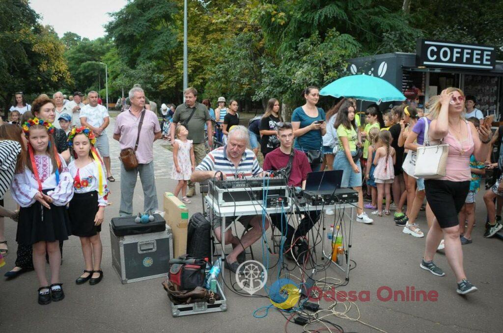 В Киевском районе Одессы с концертом отпраздновали День молодежи