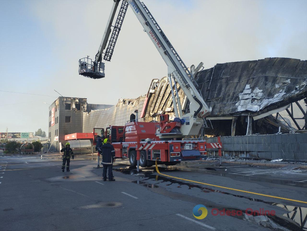 Одесса: как выглядит уничтоженный в результате российской атаки гипермаркет (фото)
