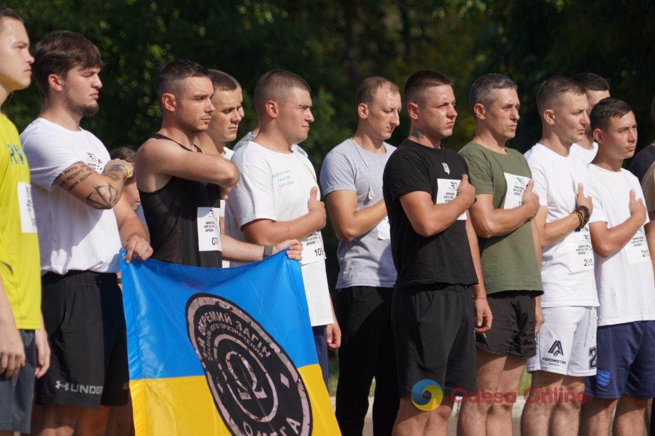 “Шаную Воїнів, біжу за Героїв України”: в Одесі пройшов забіг на честь загиблих захисників
